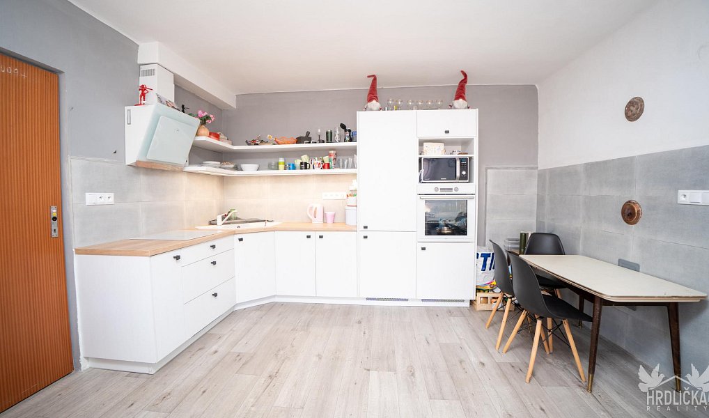 Prodej domu 190 m² s pozemkem 551 m², Kvášňovice – náhled fotky 4