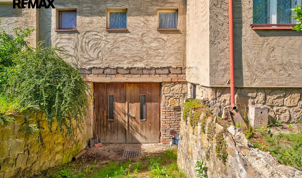 Prodej domu 260 m² s pozemkem 839 m², Vědomice – náhled fotky 6
