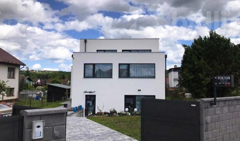 Pronájem bytu 3+kk 70 m², Roudné – náhled fotky 2