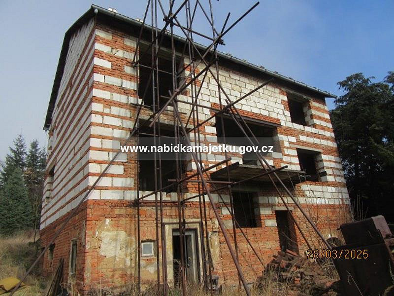 Prodej stavebního pozemku 738 m²