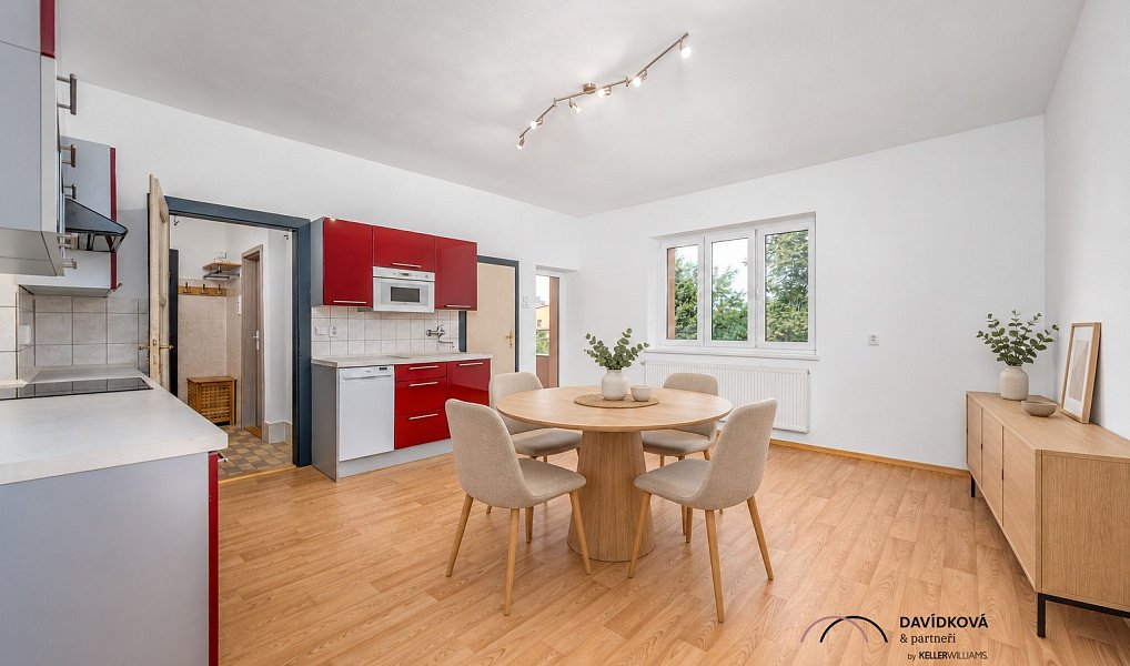 Prodej bytu 2+1 72 m², Velešín – náhled fotky 2