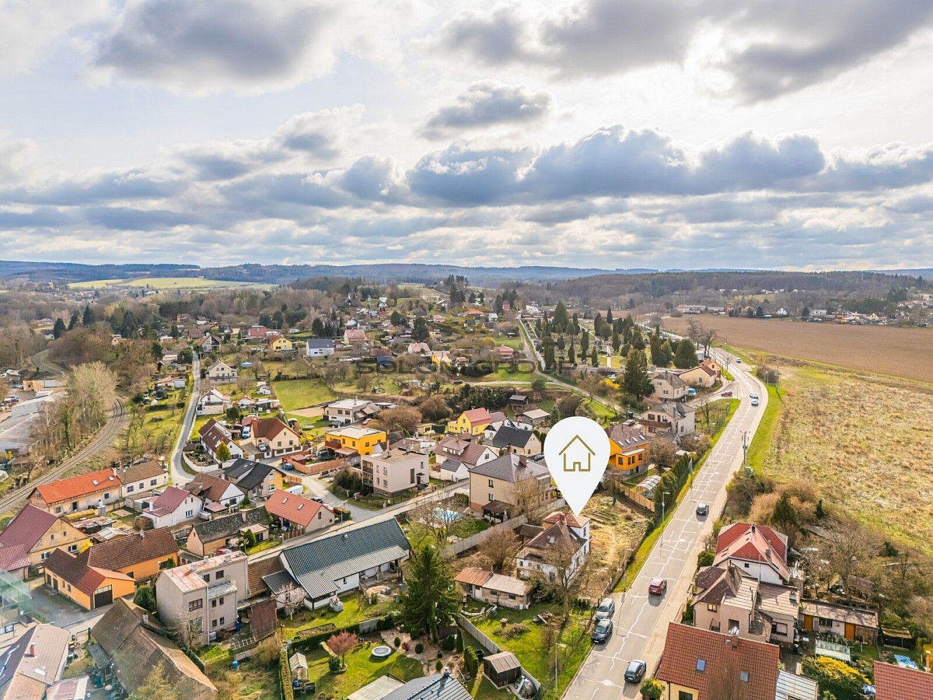 Prodej stavebního pozemku 718 m² – pohled 6
