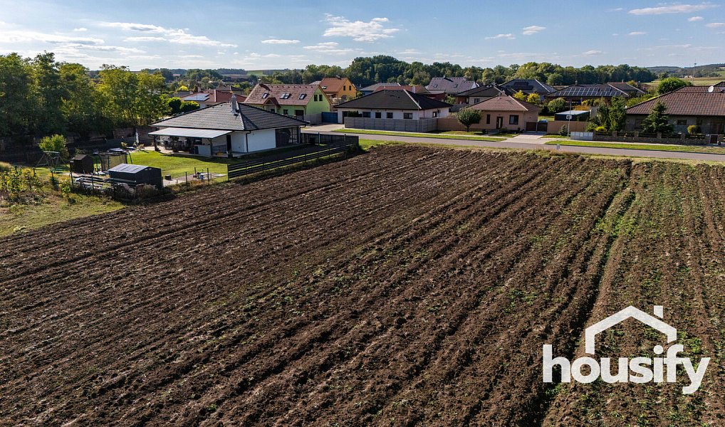 Prodej stavebního pozemku 873 m², Hostěradice – náhled fotky 8