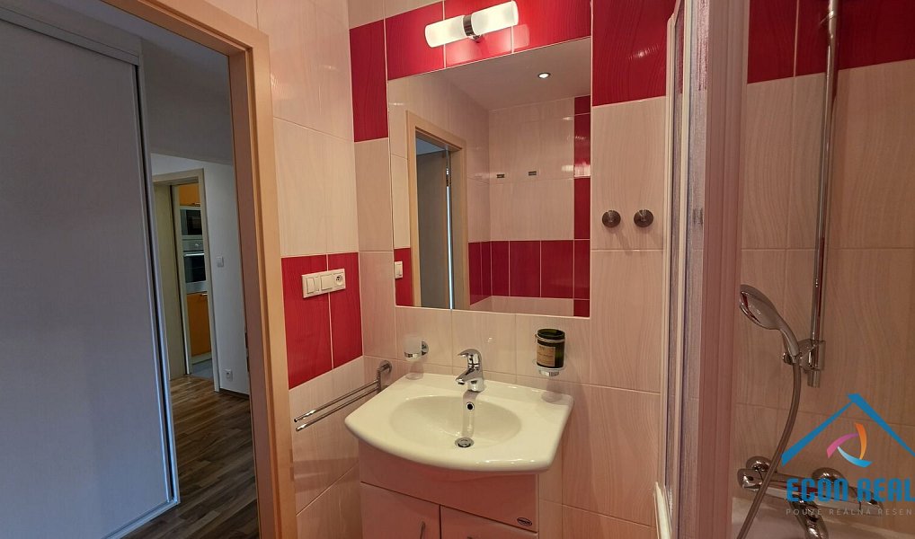 Prodej bytu 3+1 68 m², Praha – náhled fotky 22