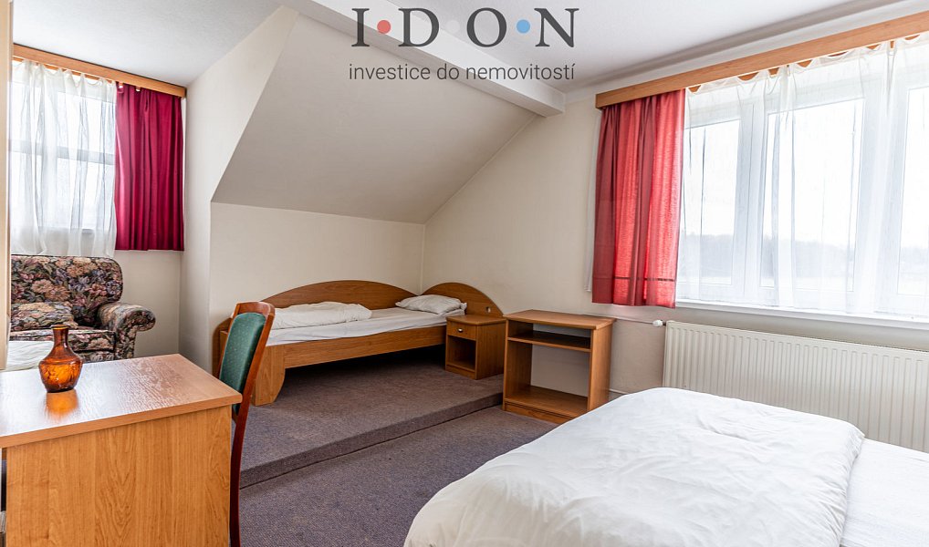 Prodej ubytovacího objektu 920 m², Třinec – náhled fotky 12