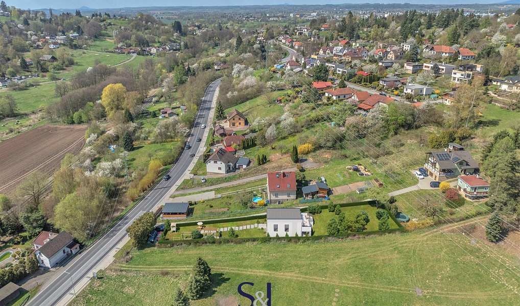 Prodej stavebního pozemku 1 000 m², Turnov – náhled fotky 4