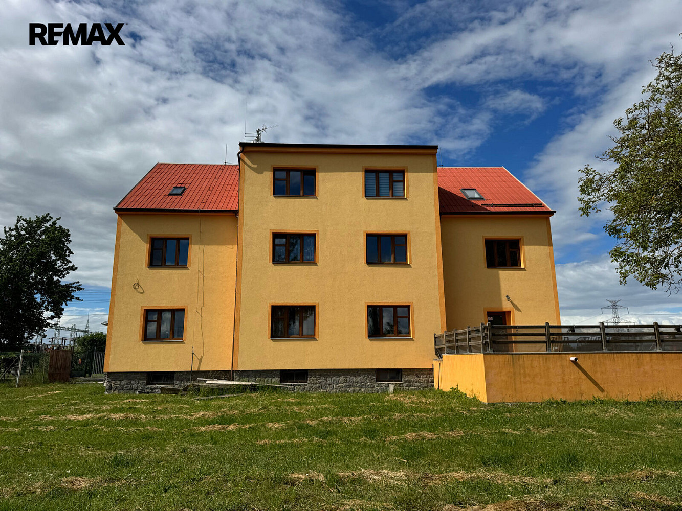 Prodej nájemního domu, činžáku 550 m² – fotografie 3