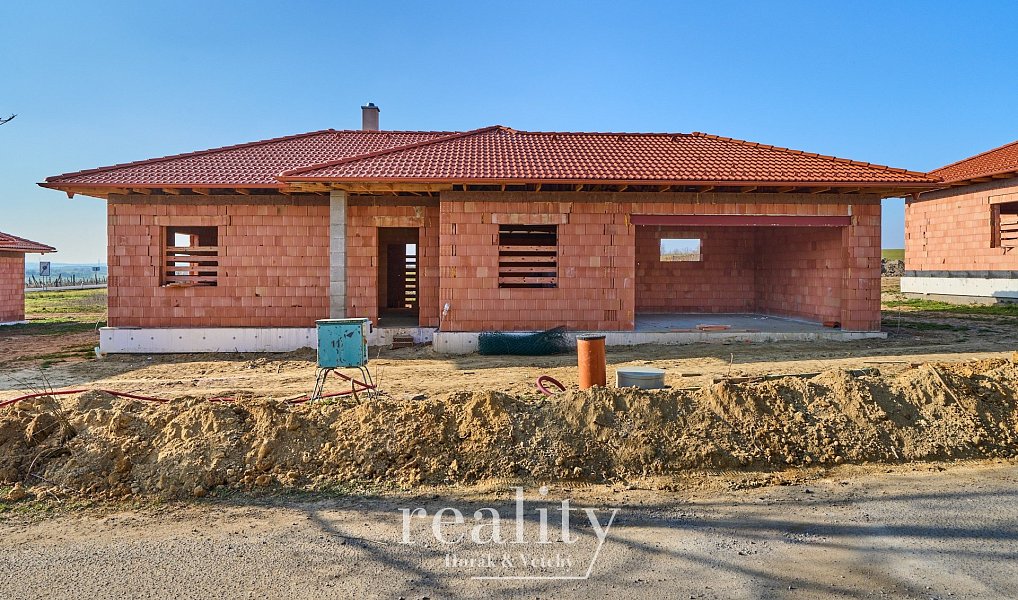 Prodej domu 131 m² s pozemkem 1 359 m², Suchohrdly – náhled fotky 4