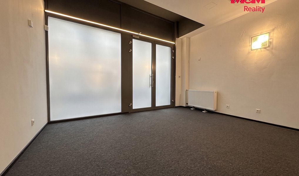 Prodej obchodních prostor 20 m², Hluboká nad Vltavou – náhled fotky 5