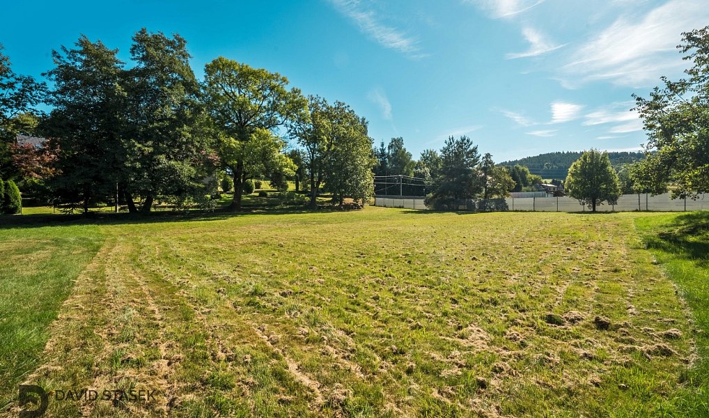 Prodej stavebního pozemku 1 783 m², Přívrat – náhled fotky 5