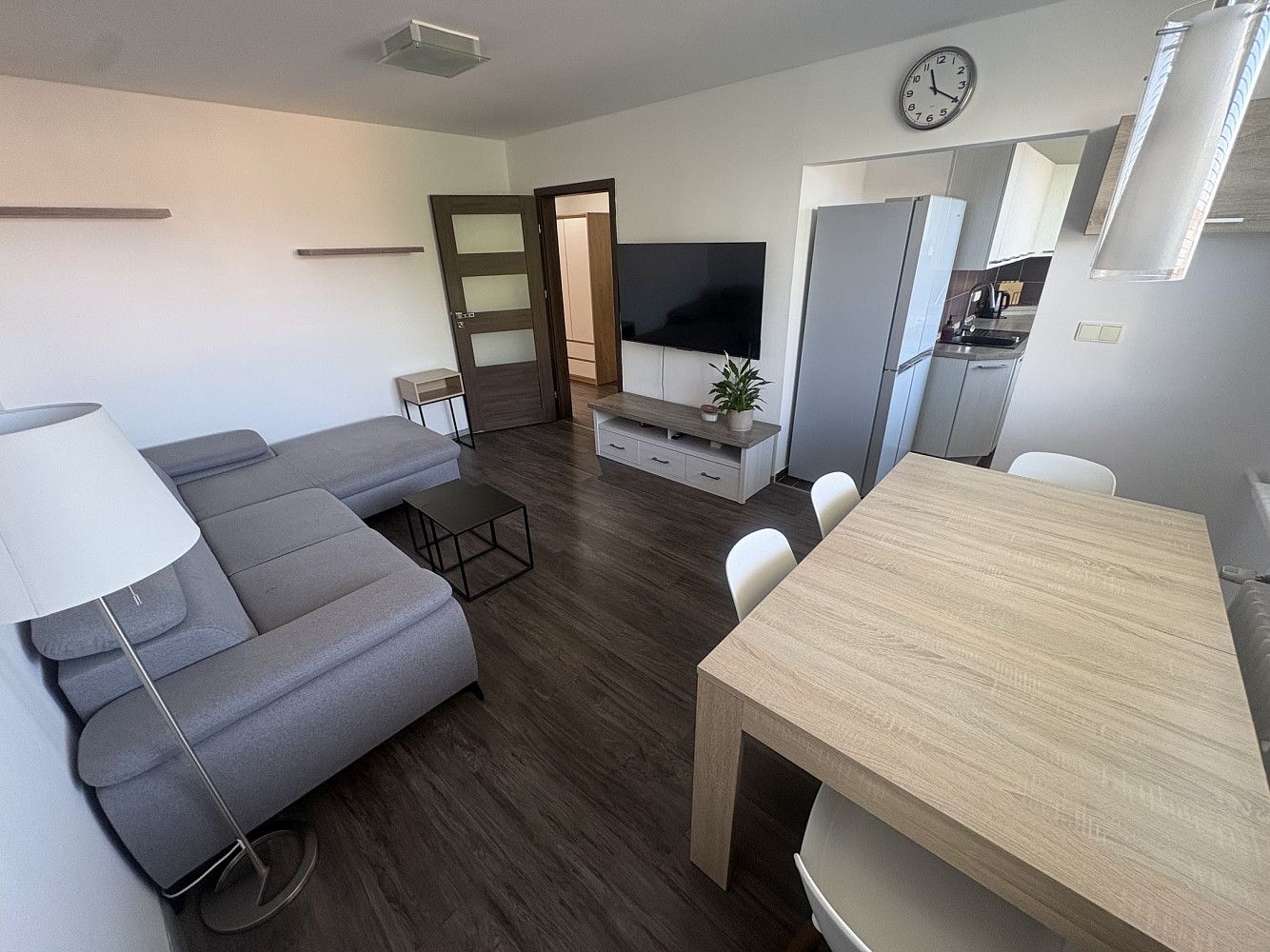 Pronájem bytu 3+1 68 m² – fotografie 2