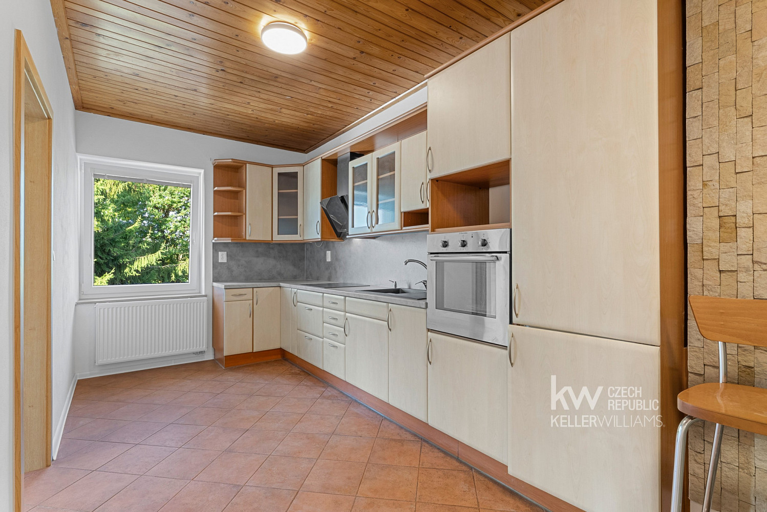 Pronájem bytu 3+1 72 m² – fotografie 2