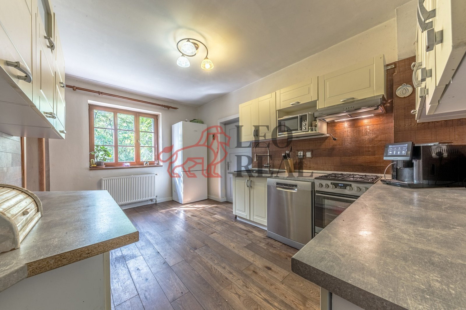 Prodej domu 180 m² s pozemkem 473 m² – fotografie 2