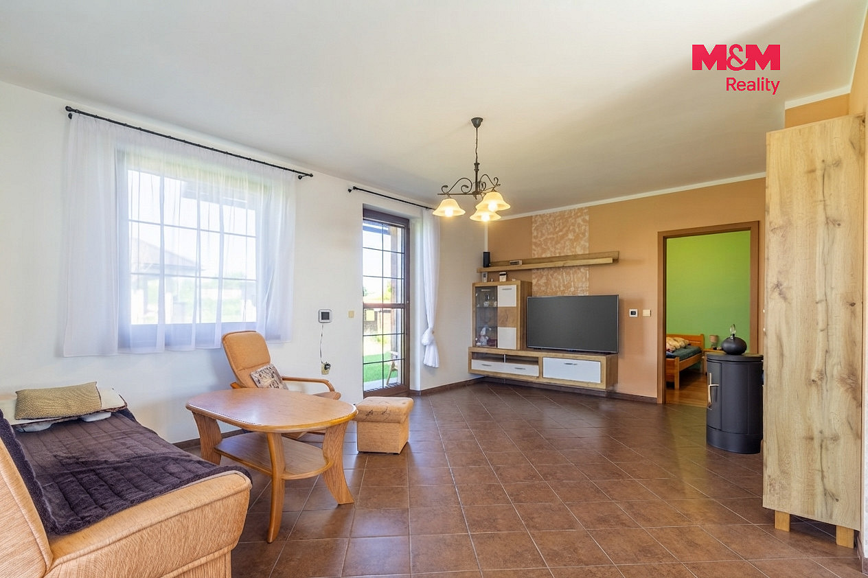 Prodej domu 123 m² s pozemkem 838 m² — photo 2