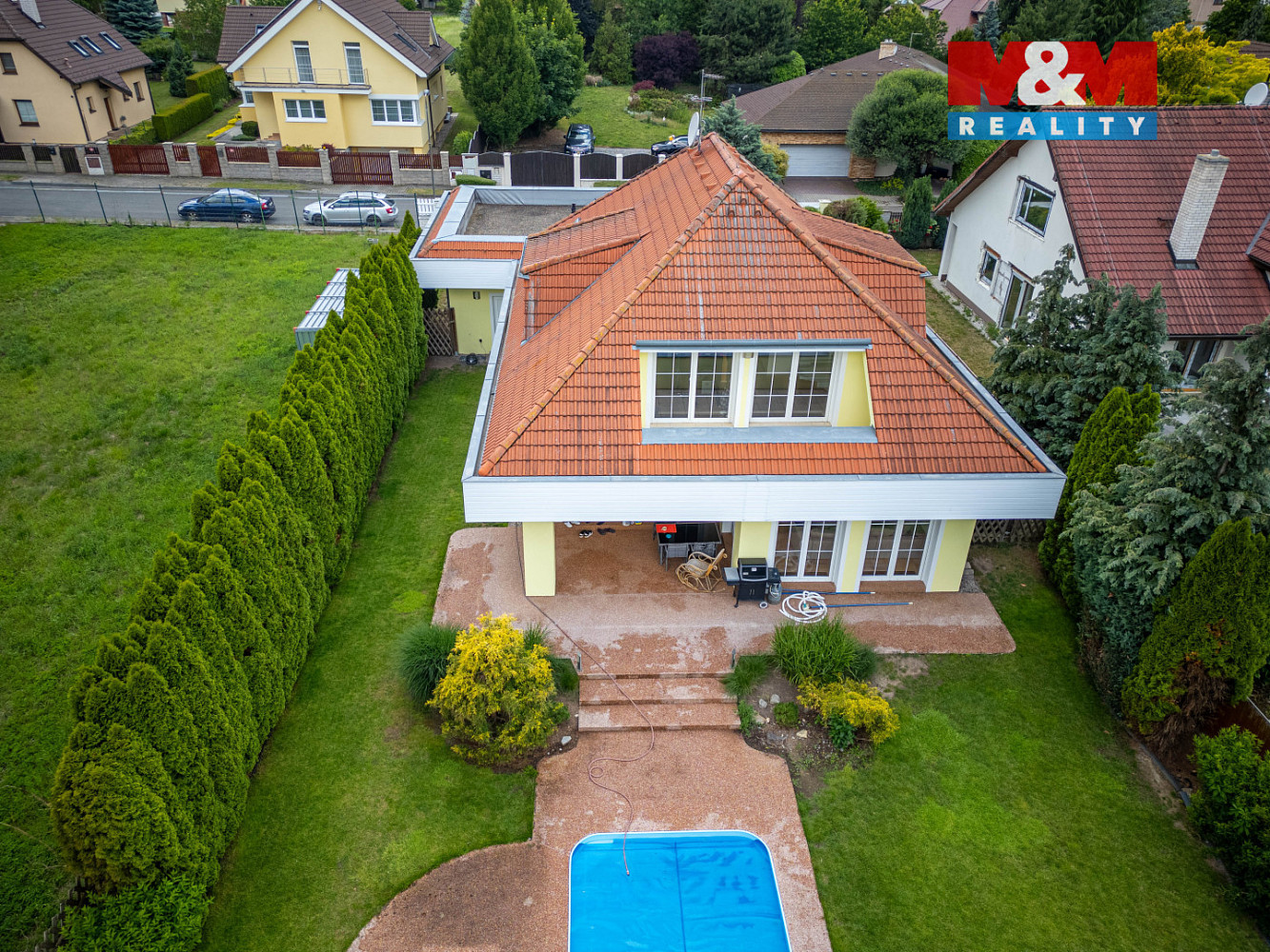 Prodej domu 262 m² s pozemkem 1 097 m² – fotografie 2
