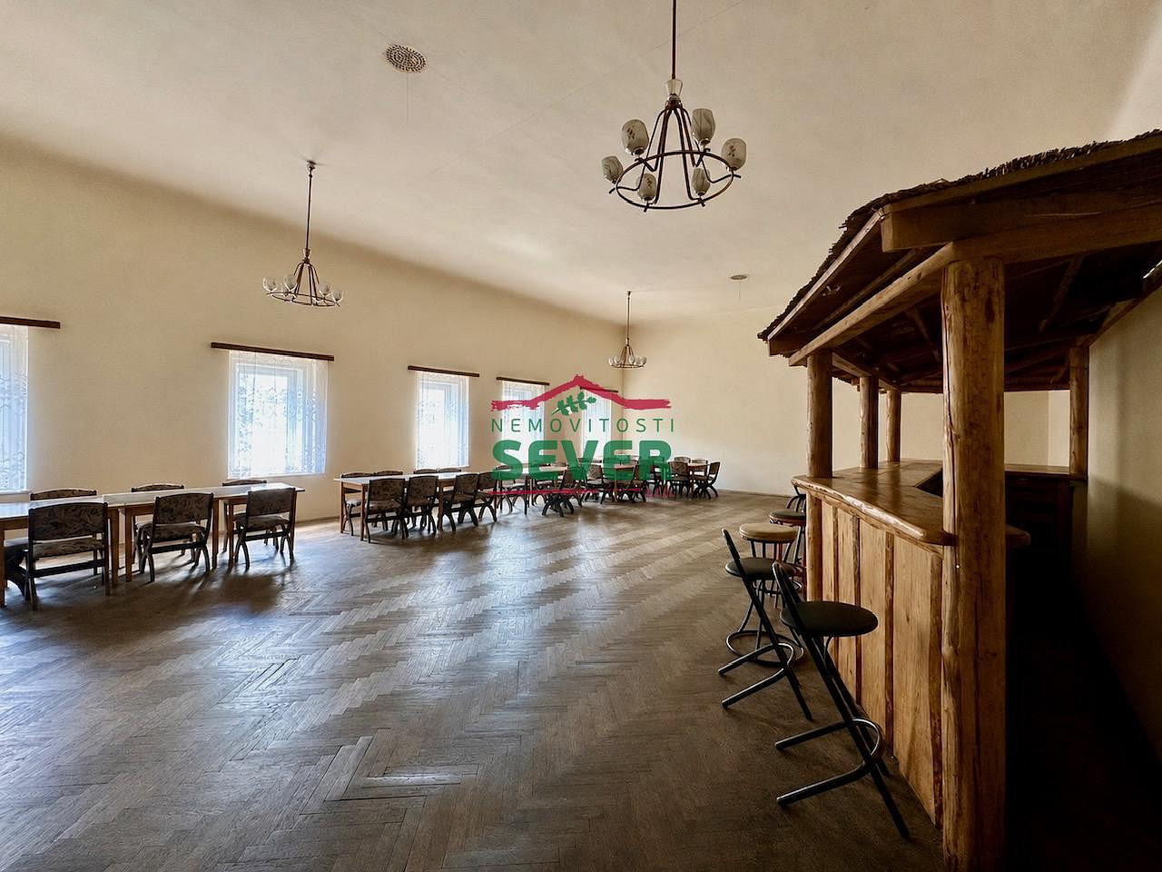 Prodej komerčního objektu (jiného typu) 800 m² – fotografie 4