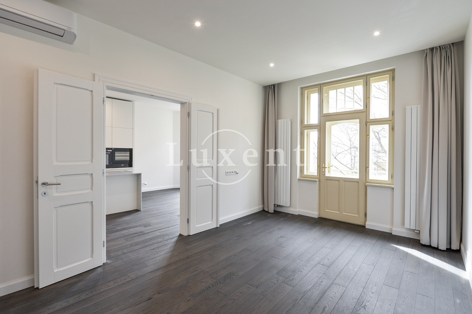 Pronájem bytu 4+kk 137 m² — photo 4