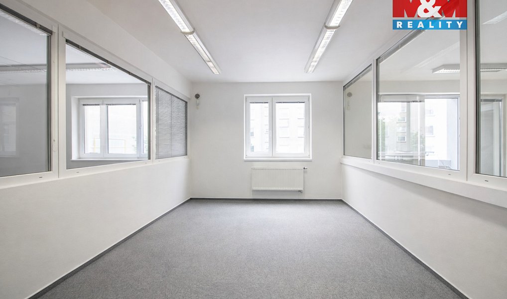 Prodej kanceláře 401 m², Praha – náhled fotky 3