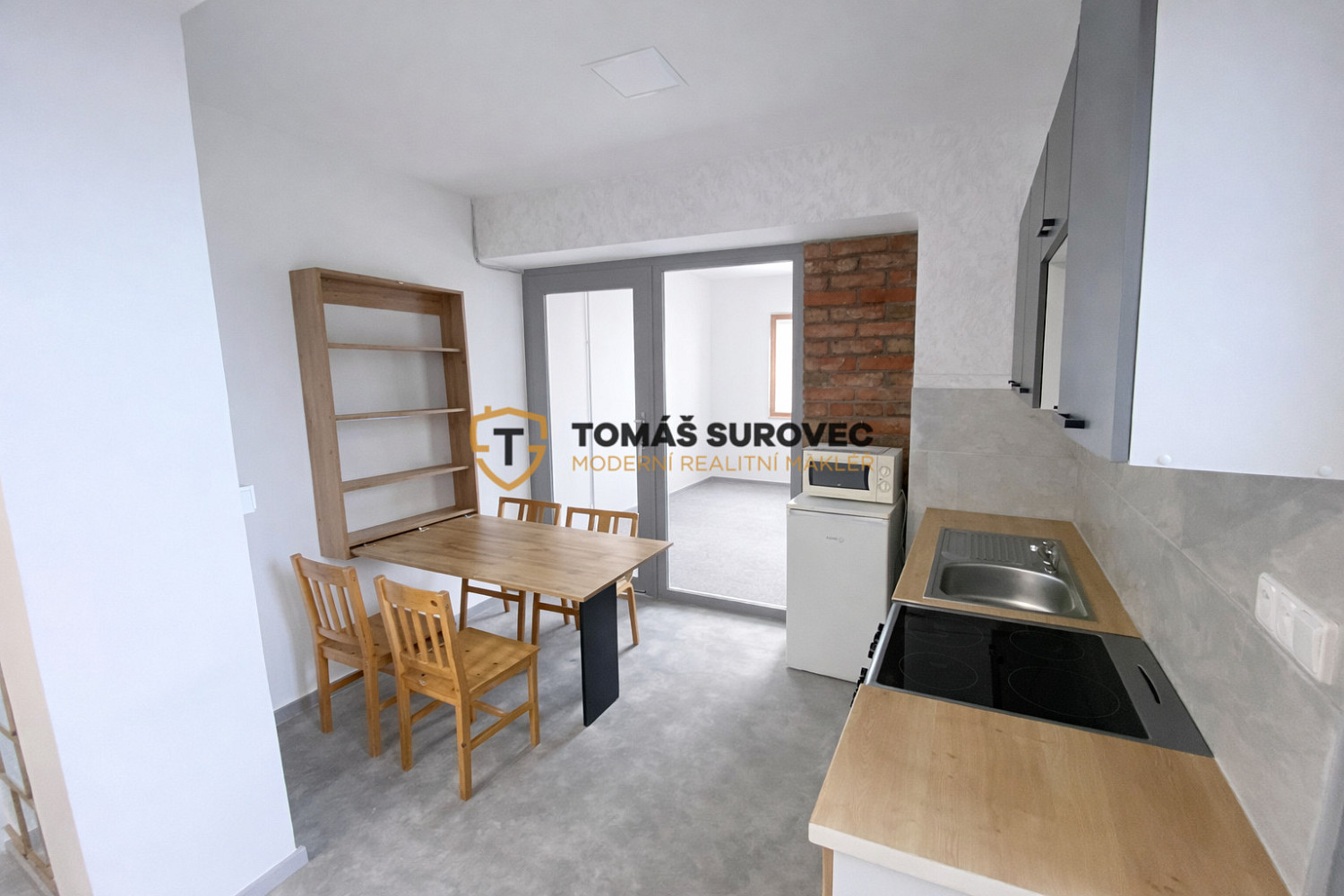 Pronájem kanceláře 64 m² – fotografie 3