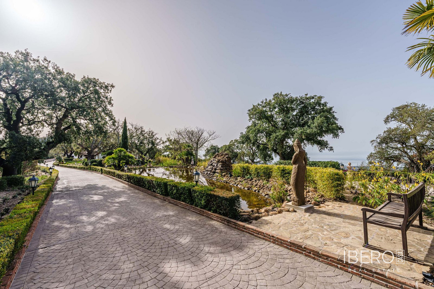 Prodej domu 1 254 m² s pozemkem 49 832 m² — photo 4