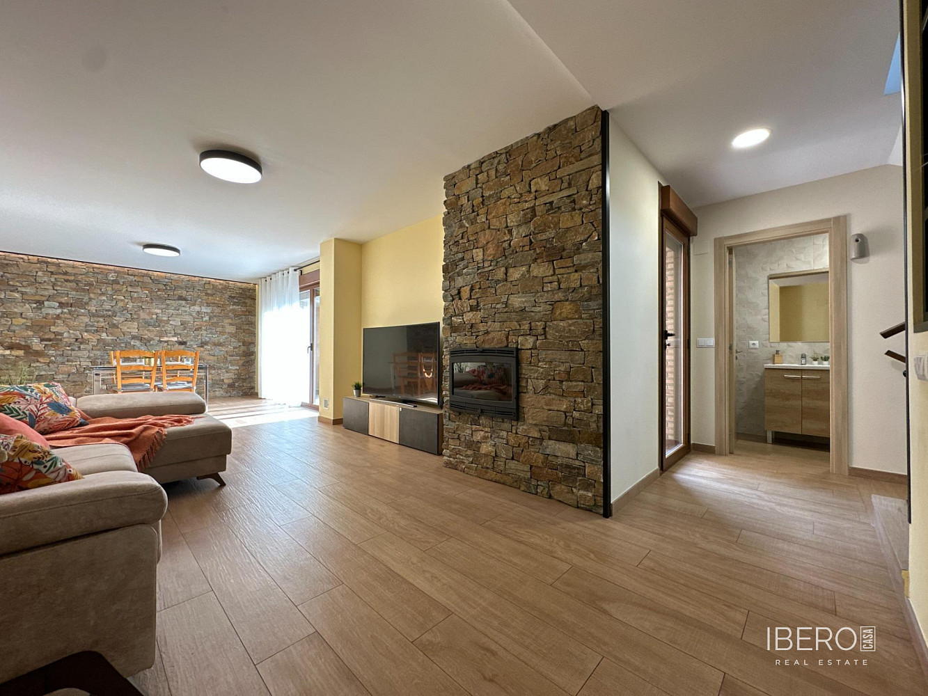 Prodej domu 328 m² s pozemkem 379 m²