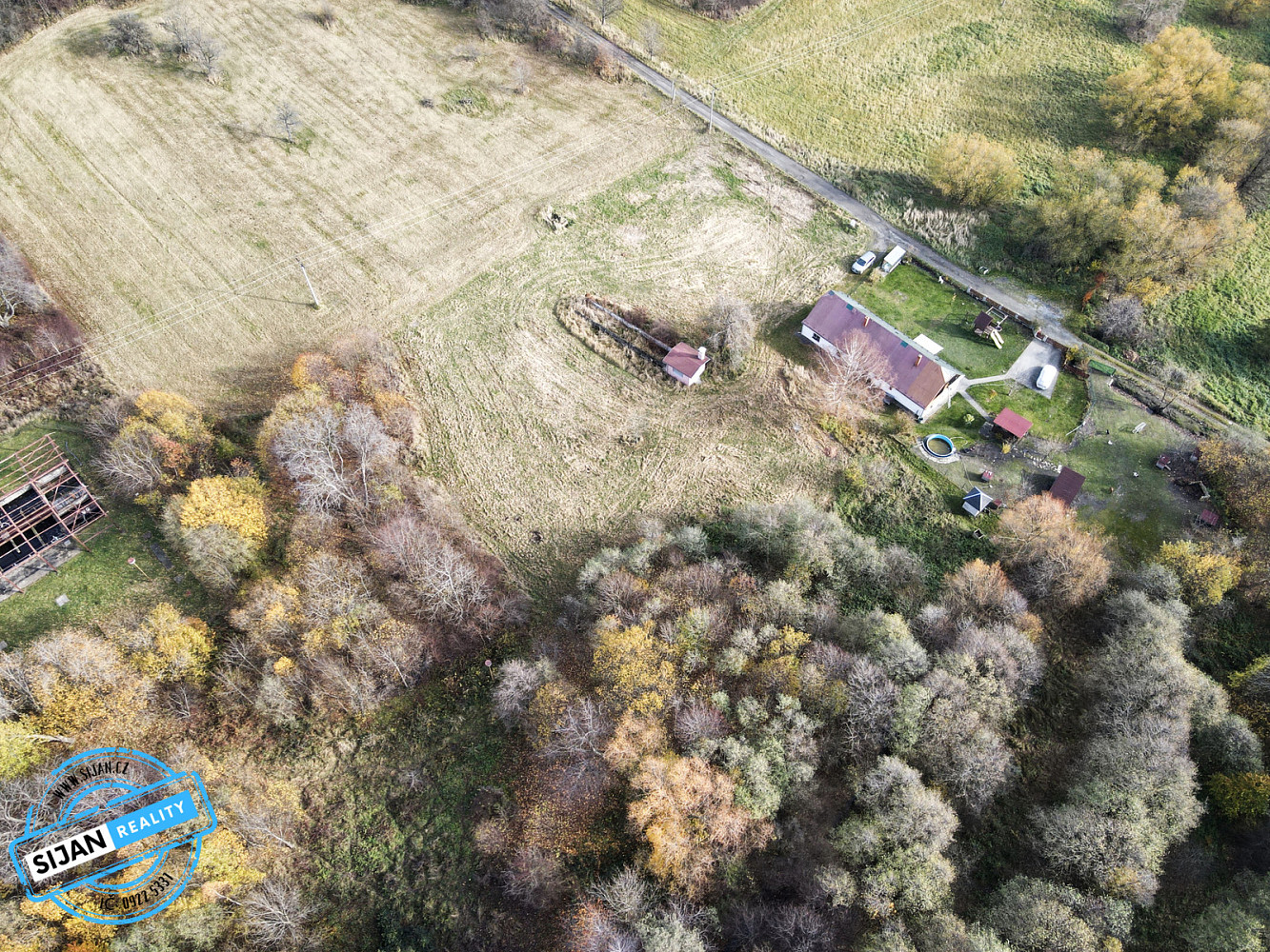 Prodej stavebního pozemku 1 792 m² – fotografie 4