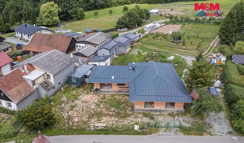 Prodej domu 212 m² s pozemkem 3 427 m², Bílý Újezd – náhled fotky 5