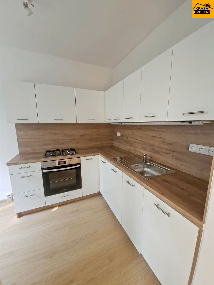Prodej bytu 2+1 44 m² — photo 4