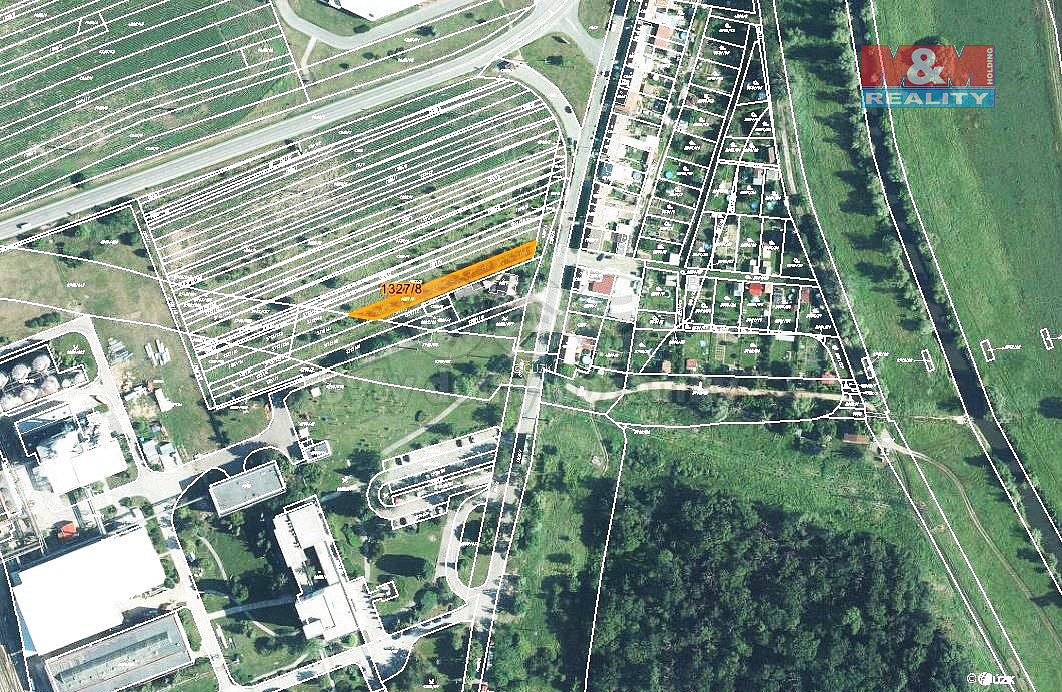 Prodej pole 643 m²