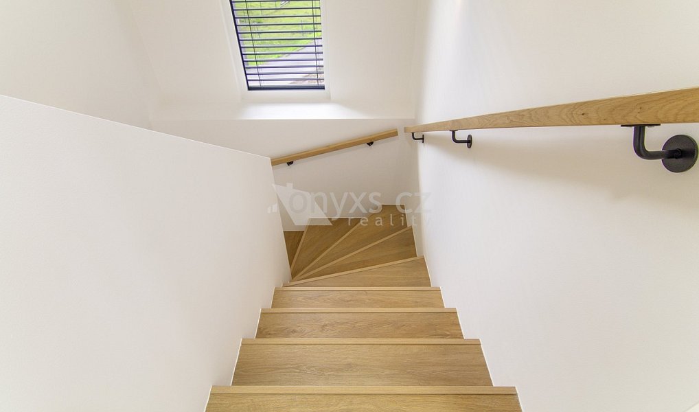 Prodej domu 169 m² s pozemkem 604 m², Stránka – náhled fotky 12