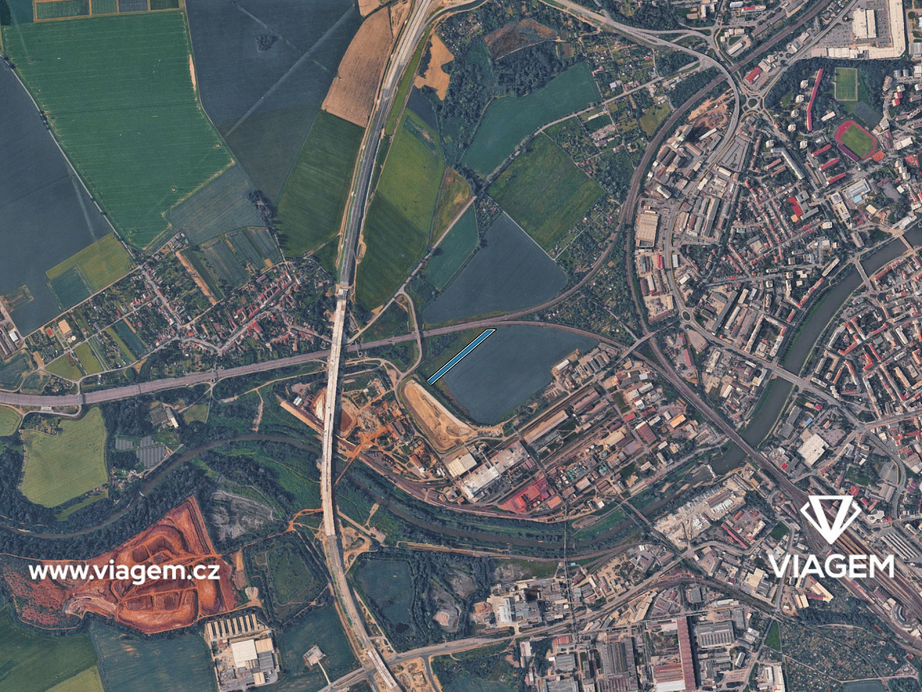 Prodej stavebního pozemku 2 003 m² – fotografie 3