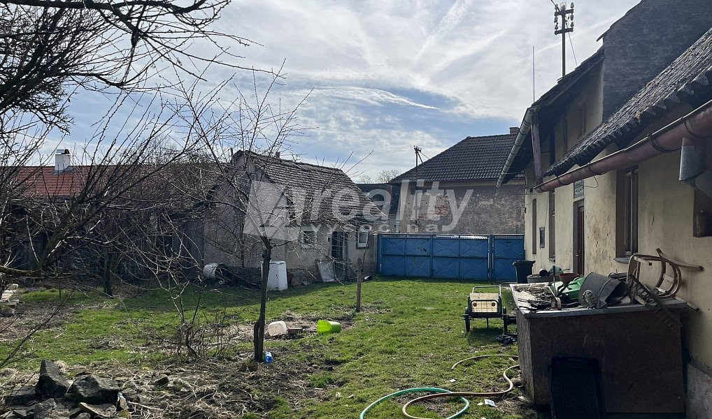 Prodej domu 149 m² s pozemkem 1 346 m², Vlkaneč – náhled fotky 3