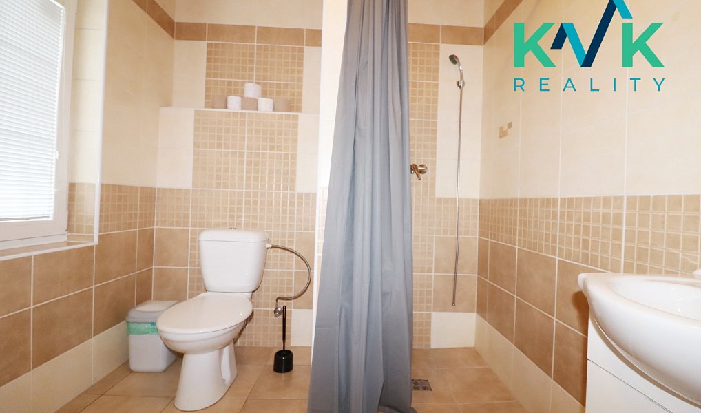 Prodej ubytovacího objektu 149 m², Loket – náhled fotky 23