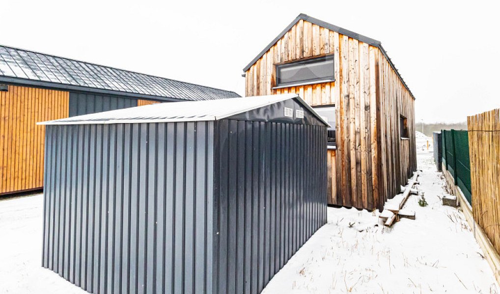 Prodej tiny house 20 m2 - plně vybavený, 2 loft na spaní, koupelna se sprchou, Přelouč – náhled fotky 10
