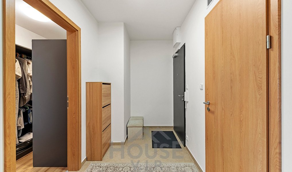 Prodej bytu 2+kk 60 m², Praha – náhled fotky 18