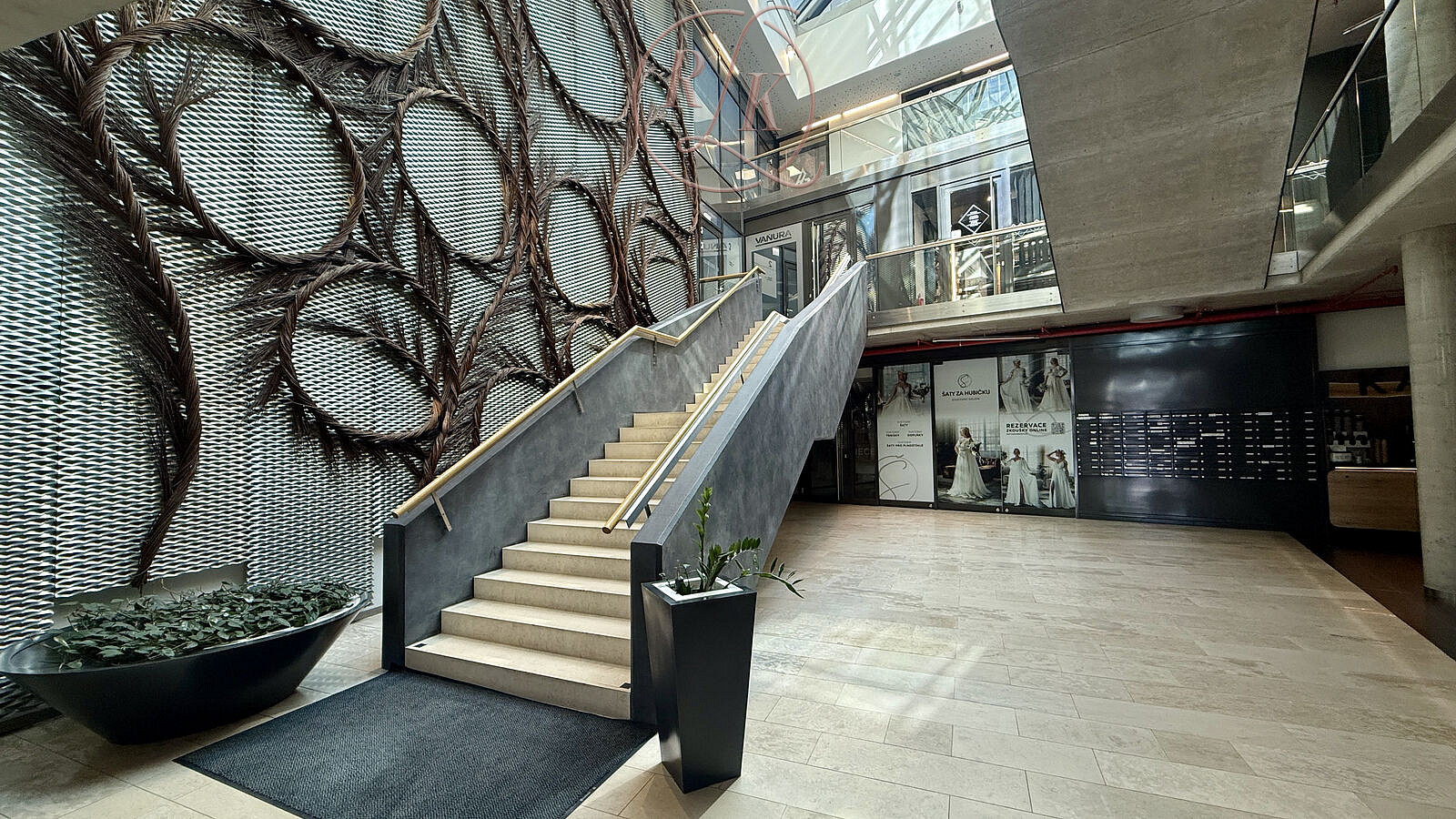 Pronájem kanceláře 68 m² – fotografie 5