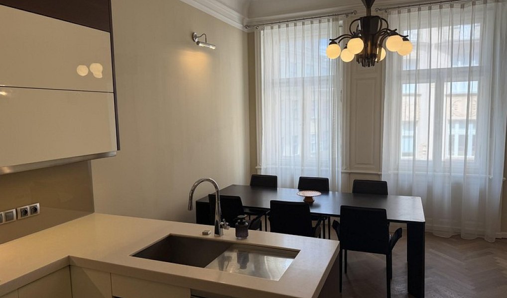 Pronájem bytu 3+1 154 m², Praha – náhled fotky 7