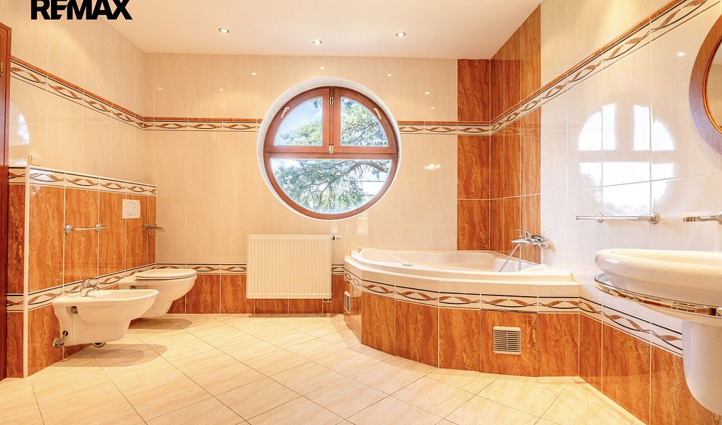 Prodej domu 358 m² s pozemkem 1 101 m², Praha – náhled fotky 22