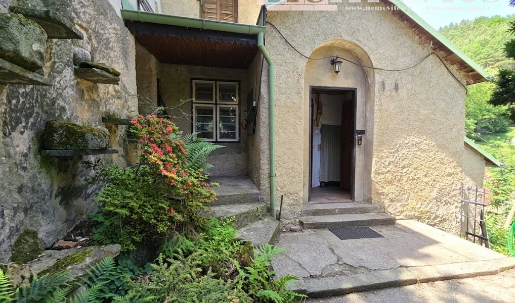 Prodej domu 150 m² s pozemkem 1 860 m², Žitenice – náhled fotky 9