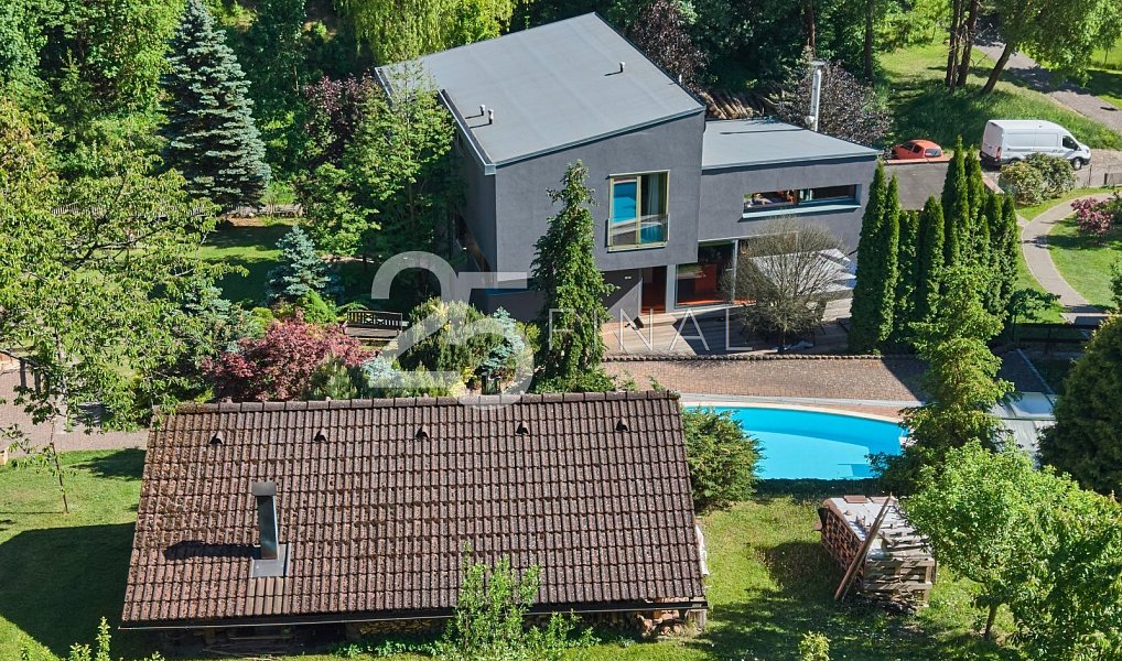 Prodej domu 214 m² s pozemkem 1 115 m², Úpice – fotka 1 z 30