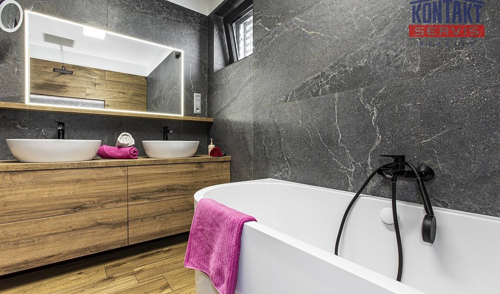Prodej domu 236 m² s pozemkem 1 076 m², Hlincová Hora – náhled fotky 32