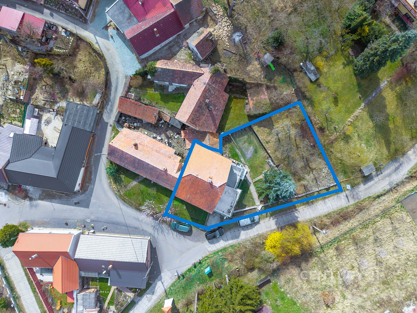 Prodej domu 310 m² s pozemkem 563 m² – fotografie 2