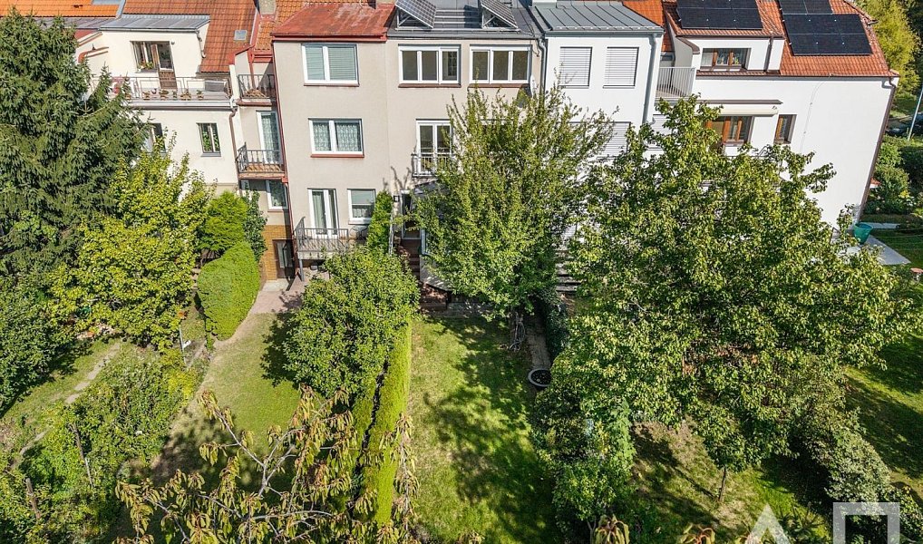 Prodej domu 240 m² s pozemkem 270 m², Praha – náhled fotky 48