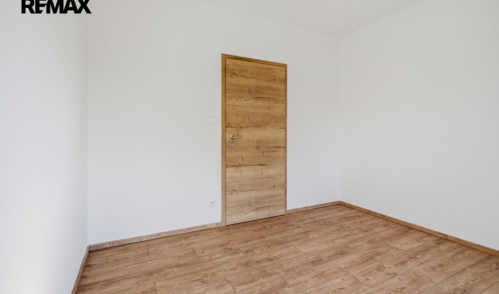Prodej domu 85 m² s pozemkem 3 925 m², Tišice – náhled fotky 12