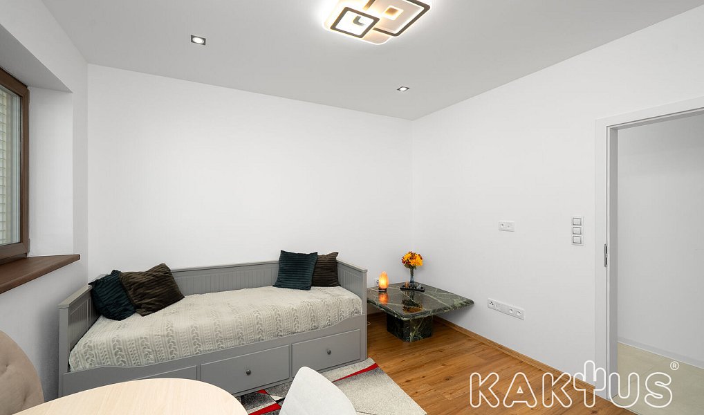 Prodej domu 217 m² s pozemkem 916 m², Tichá – náhled fotky 14