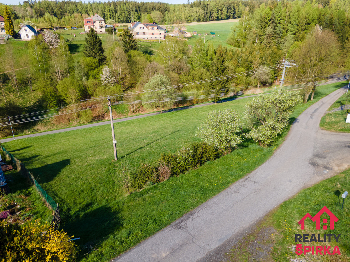Prodej stavebního pozemku 1 500 m² – fotografie 5