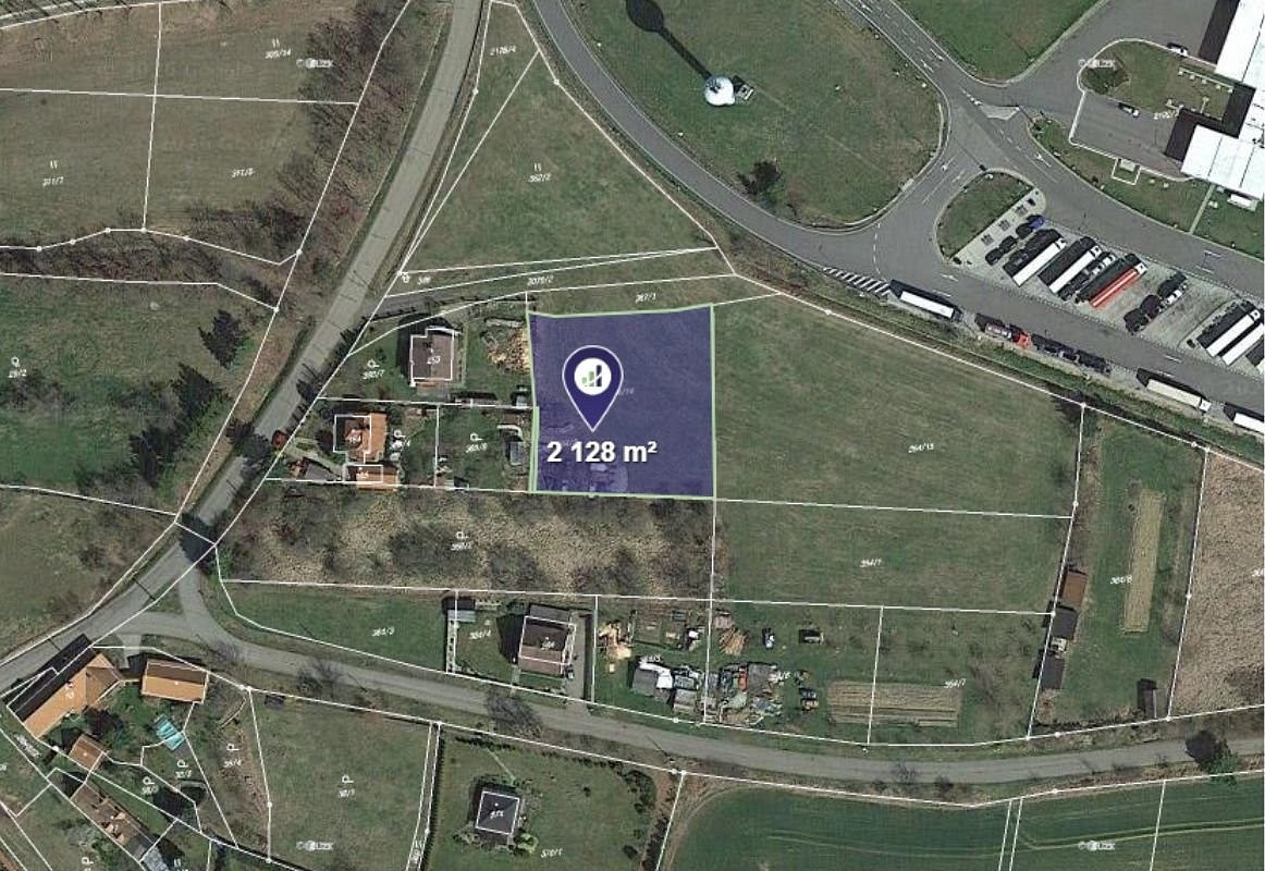 Prodej stavebního pozemku 2 128 m²
