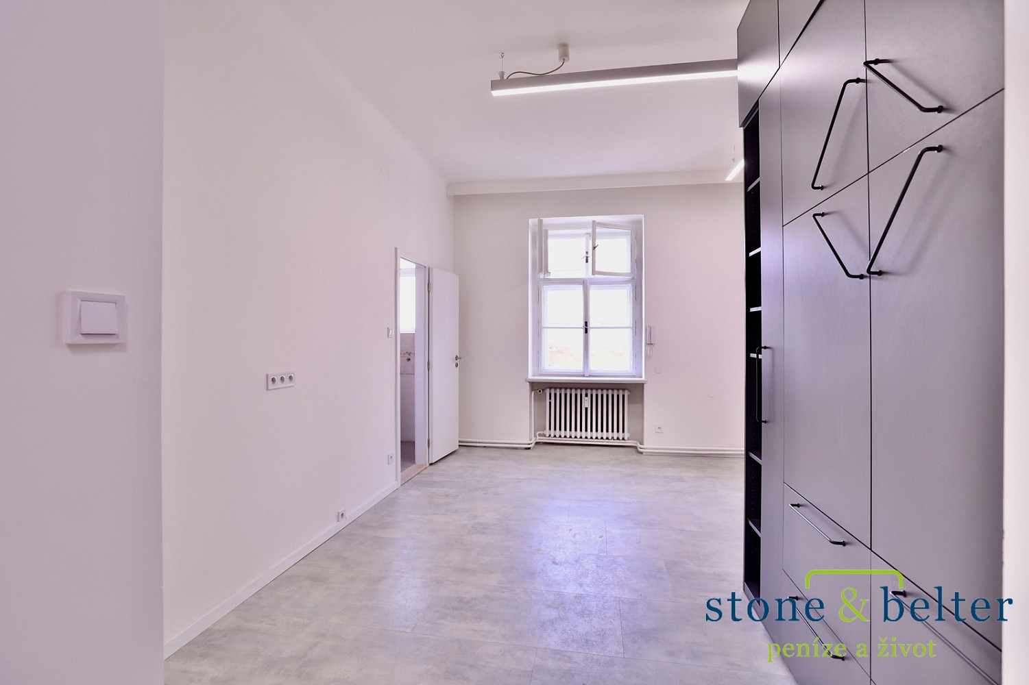 Pronájem kanceláře 146 m² – fotografie 4