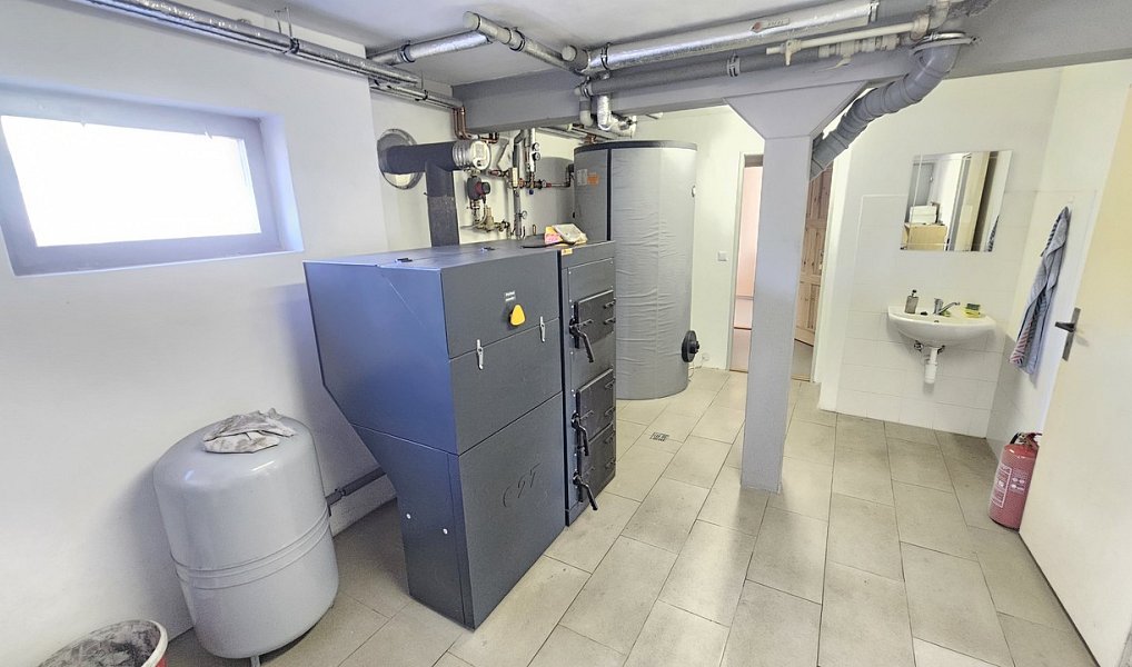 Prodej ubytovacího objektu 635 m², Janov nad Nisou – náhled fotky 20