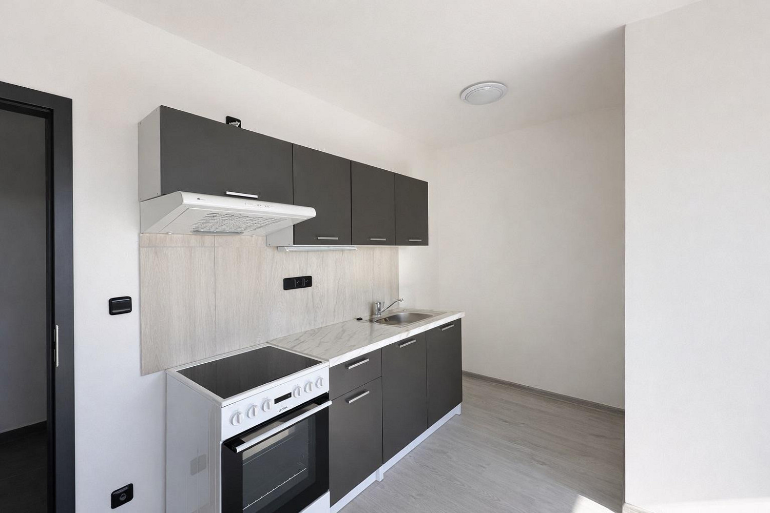 Pronájem bytu 2+kk 32 m² — photo 2